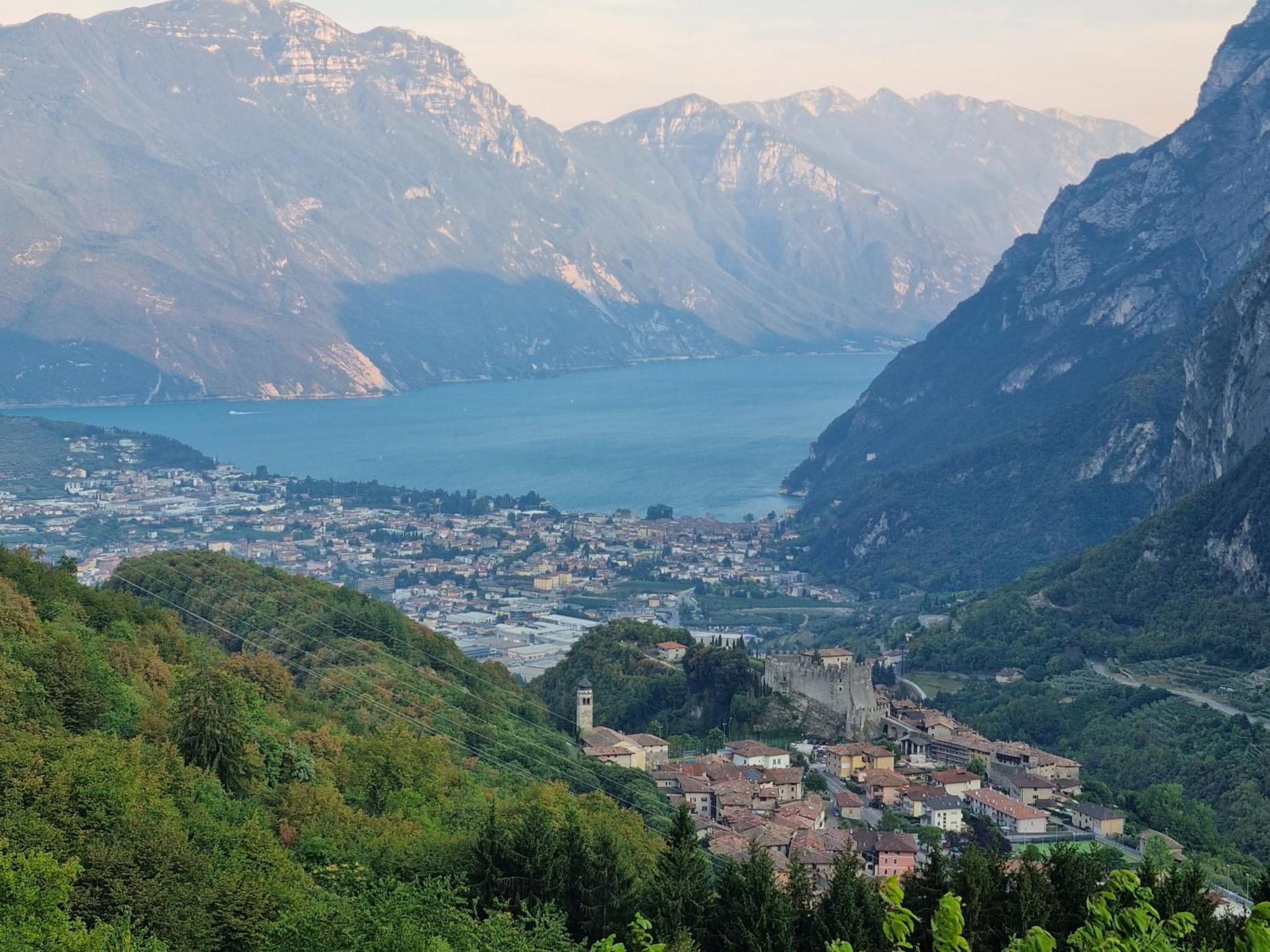 Appartamento Laura Riva del Garda Exterior photo
